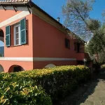 Olga Sea View Apartment *