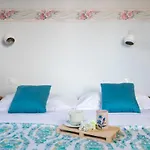 Olga Sea View 公寓