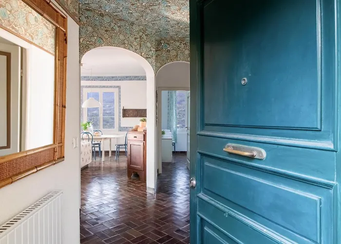 Olga Sea View Apartman *