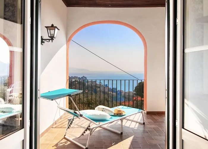 Olga Sea View Apartman *